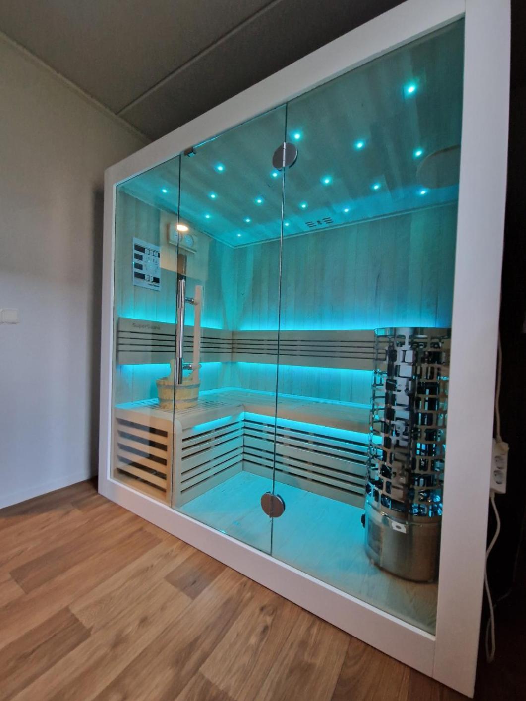 Luxe Vakantiehuisje - Sauna - Natuur - Strand Ewijk Exterior foto